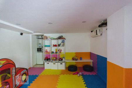 Apartamento à venda com 179m², 4 quartos e 1 vaga Apartamento à venda com 179m², 4 quartos e 1 vagaBrinquedoteca