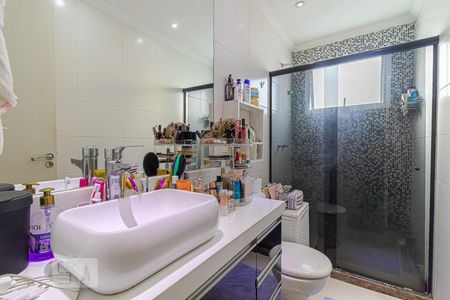 Apartamento à venda com 179m², 4 quartos e 1 vaga Apartamento à venda com 179m², 4 quartos e 1 vagaBanheiro da Suíte