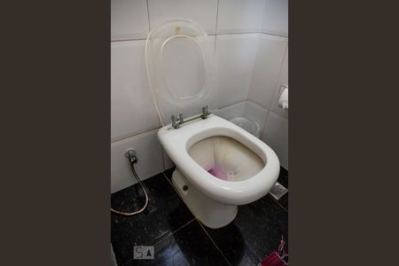 Lavabo de apartamento à venda com 3 quartos, 160m² em Copacabana, Rio de Janeiro