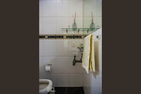 Lavabo de apartamento à venda com 3 quartos, 160m² em Copacabana, Rio de Janeiro