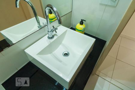 Banheiro de apartamento à venda com 2 quartos, 53m² em São Judas, São Paulo