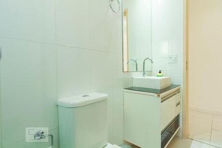 Banheiro de apartamento à venda com 2 quartos, 53m² em São Judas, São Paulo