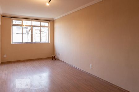 Apartamento para alugar com 100m², 2 quartos e 1 vagaSala