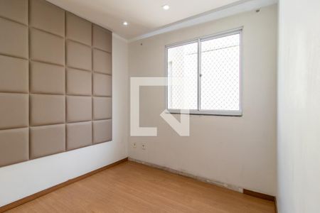 Quarto 2 de apartamento para alugar com 2 quartos, 38m² em Colônia Rio Grande, São José dos Pinhais