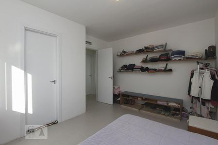 SUITE de apartamento à venda com 2 quartos, 70m² em Bom Jesus, Porto Alegre