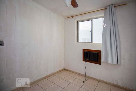 Quarto 1 de apartamento para alugar com 2 quartos, 42m² em Rubem Berta, Porto Alegre