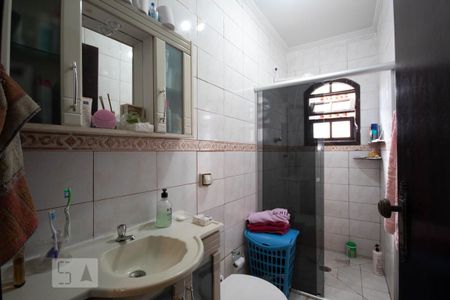 Casa à venda com 303m², 7 quartos e 4 vagas Casa à venda com 303m², 7 quartos e 4 vagasBanheiro Corredor (Casa Principal)