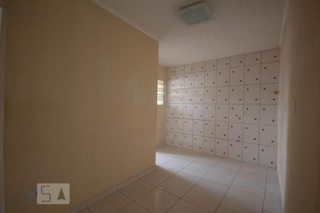 Casa à venda com 303m², 7 quartos e 4 vagas Casa à venda com 303m², 7 quartos e 4 vagasCozinha e Sala (Apto. 02)