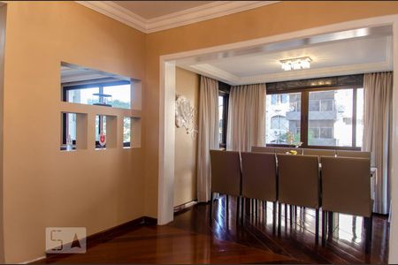 Sala de Estar de apartamento à venda com 3 quartos, 235m² em Centro, Canoas