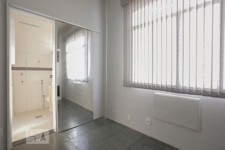 Studio de kitnet/studio para alugar com 1 quarto, 30m² em Tijuca, Rio de Janeiro