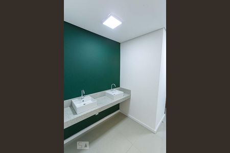Banheiro 1 de apartamento à venda com 6 quartos, 554m² em Santa Cecilia, Porto Alegre
