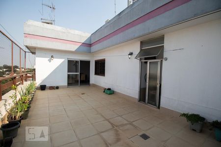 Apartamento à venda com 154m², 2 quartos e 1 vaga Apartamento à venda com 154m², 2 quartos e 1 vagaTerraço
