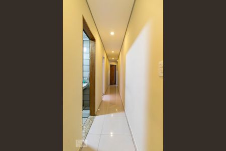 Corredor de casa à venda com 3 quartos, 170m² em Vila Santa Isabel, São Paulo