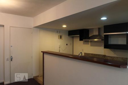 Sala de apartamento à venda com 2 quartos, 70m² em Jardim Botânico, Rio de Janeiro
