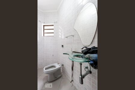 Lavabo de casa para alugar com 4 quartos, 150m² em Vila Irmaos Arnoni, São Paulo