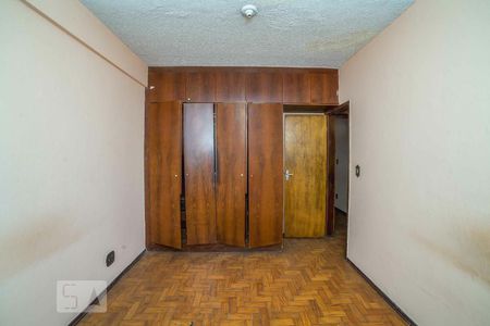 Quarto de apartamento para alugar com 3 quartos, 109m² em Sagrada Família, Belo Horizonte