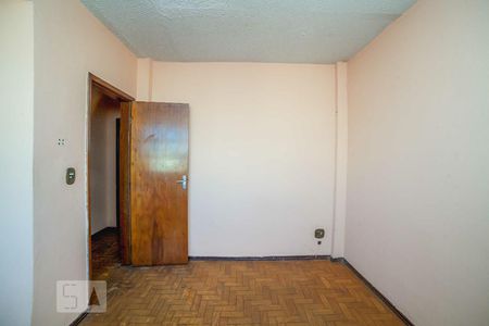 Quarto de apartamento para alugar com 3 quartos, 109m² em Sagrada Família, Belo Horizonte