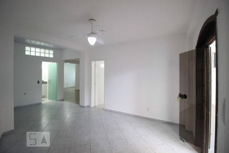 Casa à venda com 100m², 3 quartos e sem vagaSala