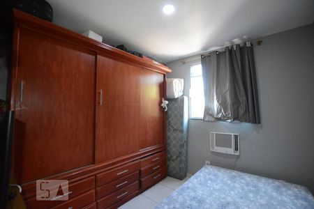 Quarto 1 de casa à venda com 1 quarto, 45m² em Irajá, Rio de Janeiro