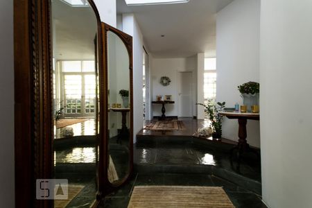 Hall de Entrada de casa de condomínio à venda com 5 quartos, 540m² em Alphaville, Santana de Parnaíba