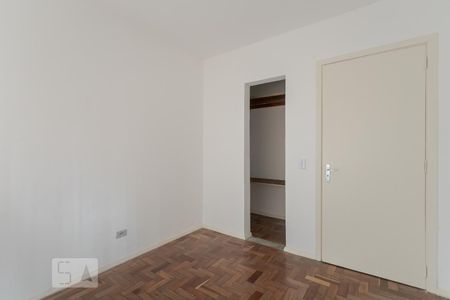 Quarto de apartamento para alugar com 1 quarto, 48m² em Vila Jardim, Porto Alegre