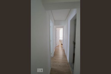Corredor de apartamento para alugar com 3 quartos, 81m² em Jardim Gracinda, Guarulhos