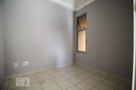 Quarto 1 de apartamento para alugar com 2 quartos, 55m² em Jardim Goiás, Goiânia