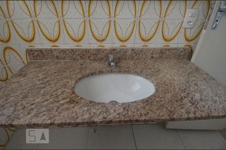 Banheiro  de apartamento à venda com 1 quarto, 45m² em Copacabana, Rio de Janeiro