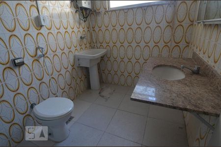 Banheiro  de apartamento à venda com 1 quarto, 45m² em Copacabana, Rio de Janeiro