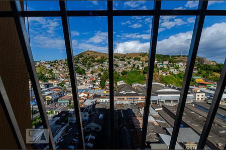 Vista da Sala de apartamento à venda com 2 quartos, 64m² em São Lourenço, Niterói