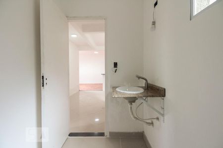 Banheiro  de apartamento para alugar com 2 quartos, 50m² em Alto da Mooca, São Paulo