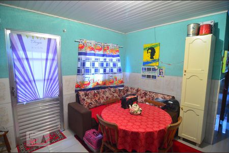 Sala de casa à venda com 3 quartos, 80m² em Harmonia, Canoas