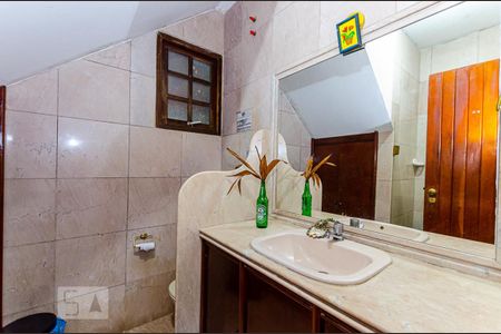 Banheiro da Suite 1  de casa à venda com 8 quartos, 227m² em Icaraí, Niterói