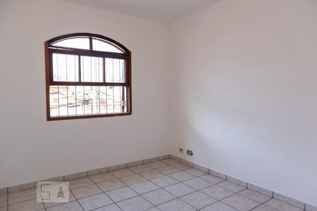 Quarto 1 de casa para alugar com 3 quartos, 86m² em Vila Pedra Branca, São Paulo