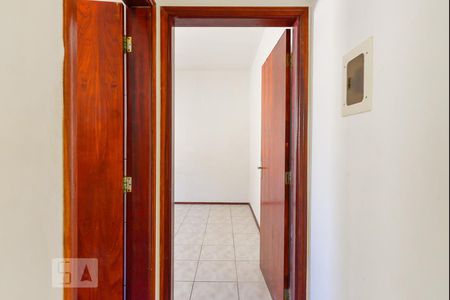 Corredor de casa para alugar com 1 quarto, 60m² em Jardim Santo Expedito, Campinas