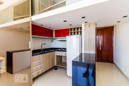 Sala e Cozinha de kitnet/studio à venda com 1 quarto, 26m² em Jardim Guanabara, Rio de Janeiro