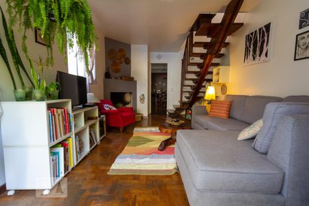 Sala de casa para alugar com 3 quartos, 120m² em Vila Universitária, São Paulo