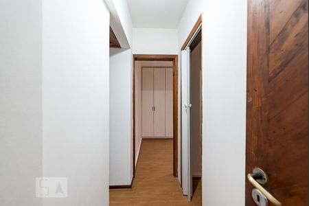 Corredor de apartamento à venda com 3 quartos, 115m² em Gávea, Rio de Janeiro