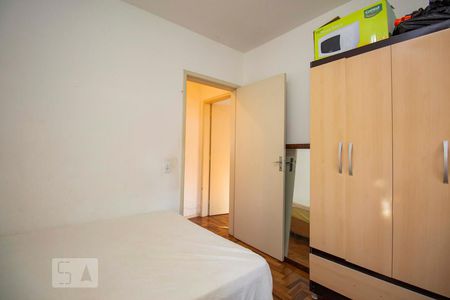 Quarto 2 de apartamento à venda com 3 quartos, 90m² em Vila Ipiranga, Porto Alegre