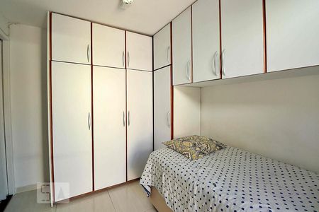 Quarto 2 de casa para alugar com 2 quartos, 100m² em Vila Camilopolis, Santo André