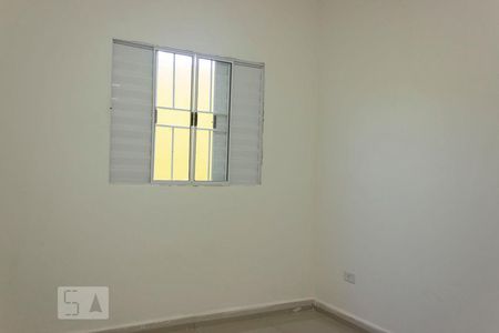 Quarto de casa para alugar com 1 quarto, 35m² em Jardim Mangalot, São Paulo