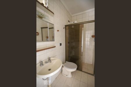 Banheiro da Suíte 1 de casa para alugar com 3 quartos, 230m² em Jardim Monte Alegre (zona Norte), São Paulo