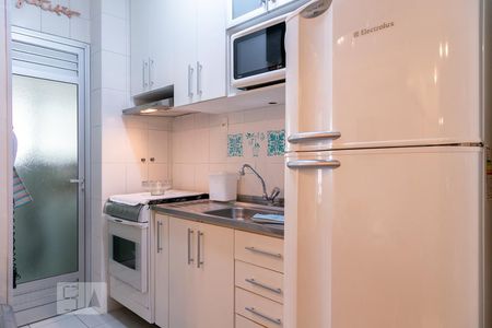 Casa para alugar com 78m², 2 quartos e 1 vaga Casa para alugar com 78m², 2 quartos e 1 vagaCozinha