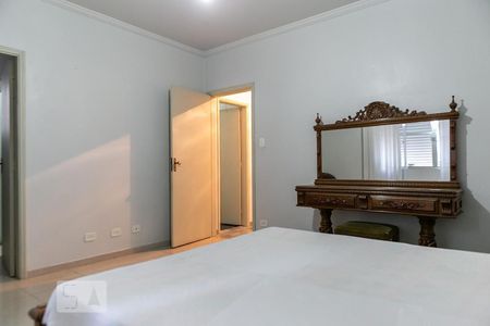 Suíte de casa para alugar com 4 quartos, 200m² em Marapé, Santos