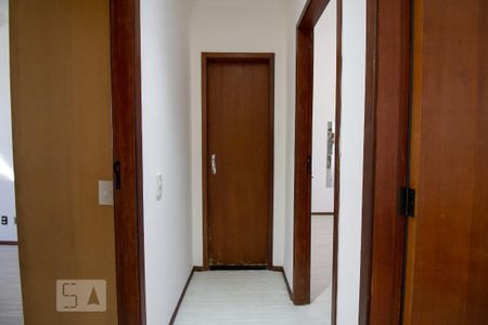 Corredor de apartamento à venda com 4 quartos, 240m² em Itapoã, Belo Horizonte