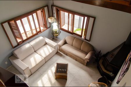 Escada de casa à venda com 4 quartos, 320m² em São José, Canoas