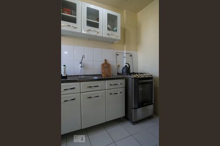 Cozinha de apartamento à venda com 1 quarto, 35m² em Centro Histórico, Porto Alegre