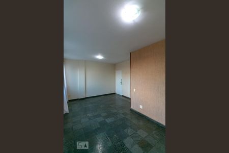 Sala de apartamento à venda com 3 quartos, 83m² em Vila Cloris, Belo Horizonte