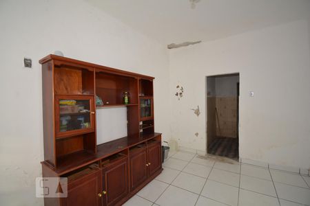 Casa para alugar com 100m², 2 quartos e sem vagaSala