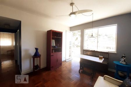 Apartamento à venda com 65m², 2 quartos e 1 vagaSala